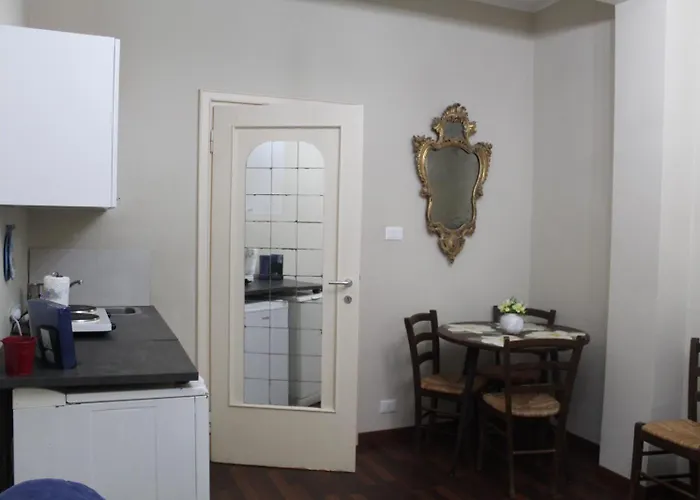 Centro Via Xx Settembre 아파트 *